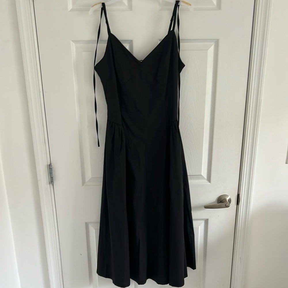 Elegant Black Spaghetti Strap Dress
